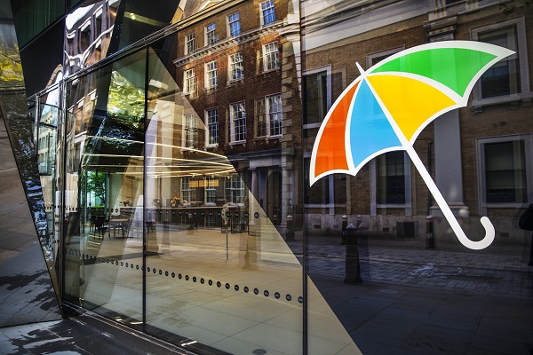 Legal and General Share Price
