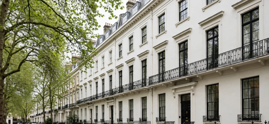 Lease extension cost on a prime London flat in London